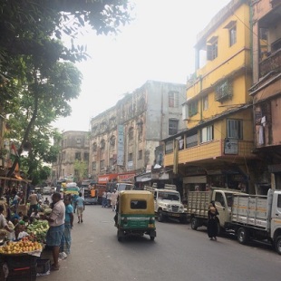 india-travels-kolkata-city-streets